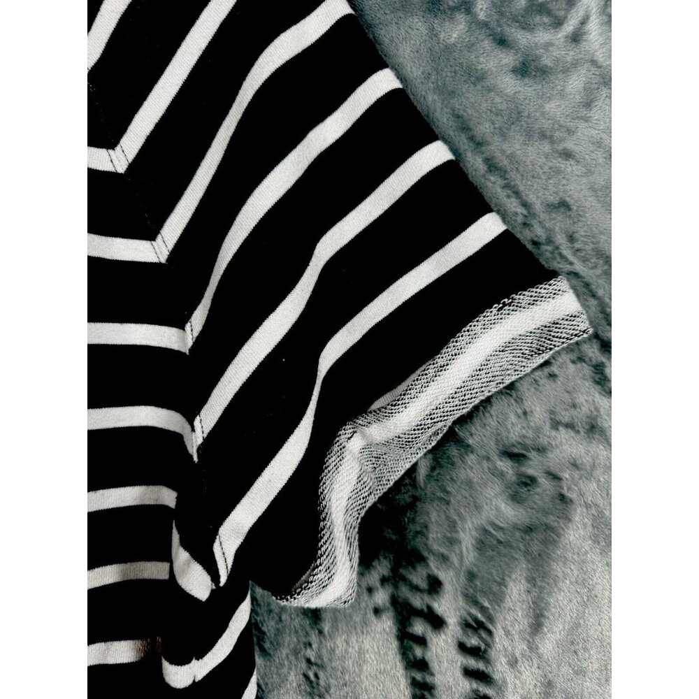 Calvin klein T Shirt Crop Top Black/White Medium Shirt - Picture 6 of 15